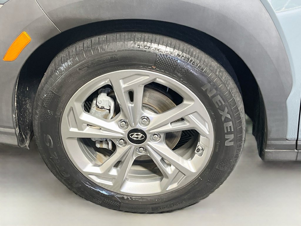 Used 2022 Hyundai Kona SEL w/ Convenience Package FWD image 11