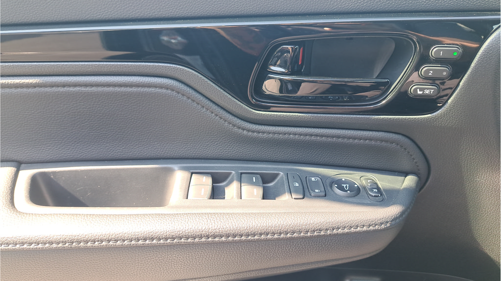 Used 2024 Honda Odyssey Touring image 25
