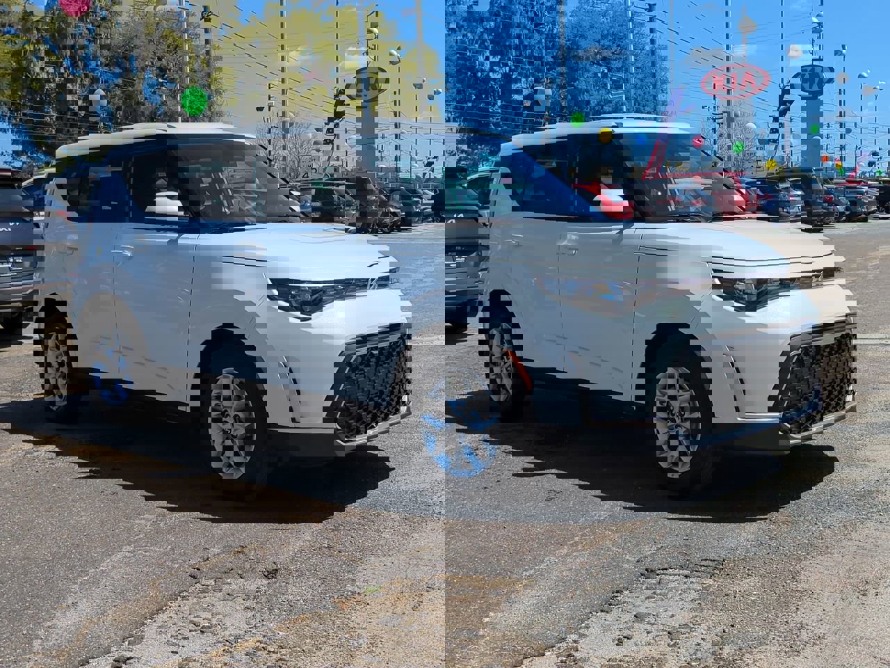 Used 2025 Kia Soul LX image 3