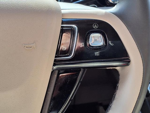 Certified 2022 Lincoln Corsair FWD w/ Equipment Group 101A image 15