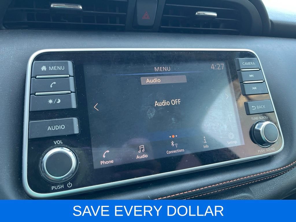 Used 2020 Nissan Kicks SR w/ SR Premium Package FWD image 9