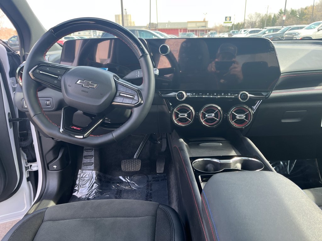 New 2025 Chevrolet Blazer EV RS w/ Super Cruise Package AWD/4WD image 12