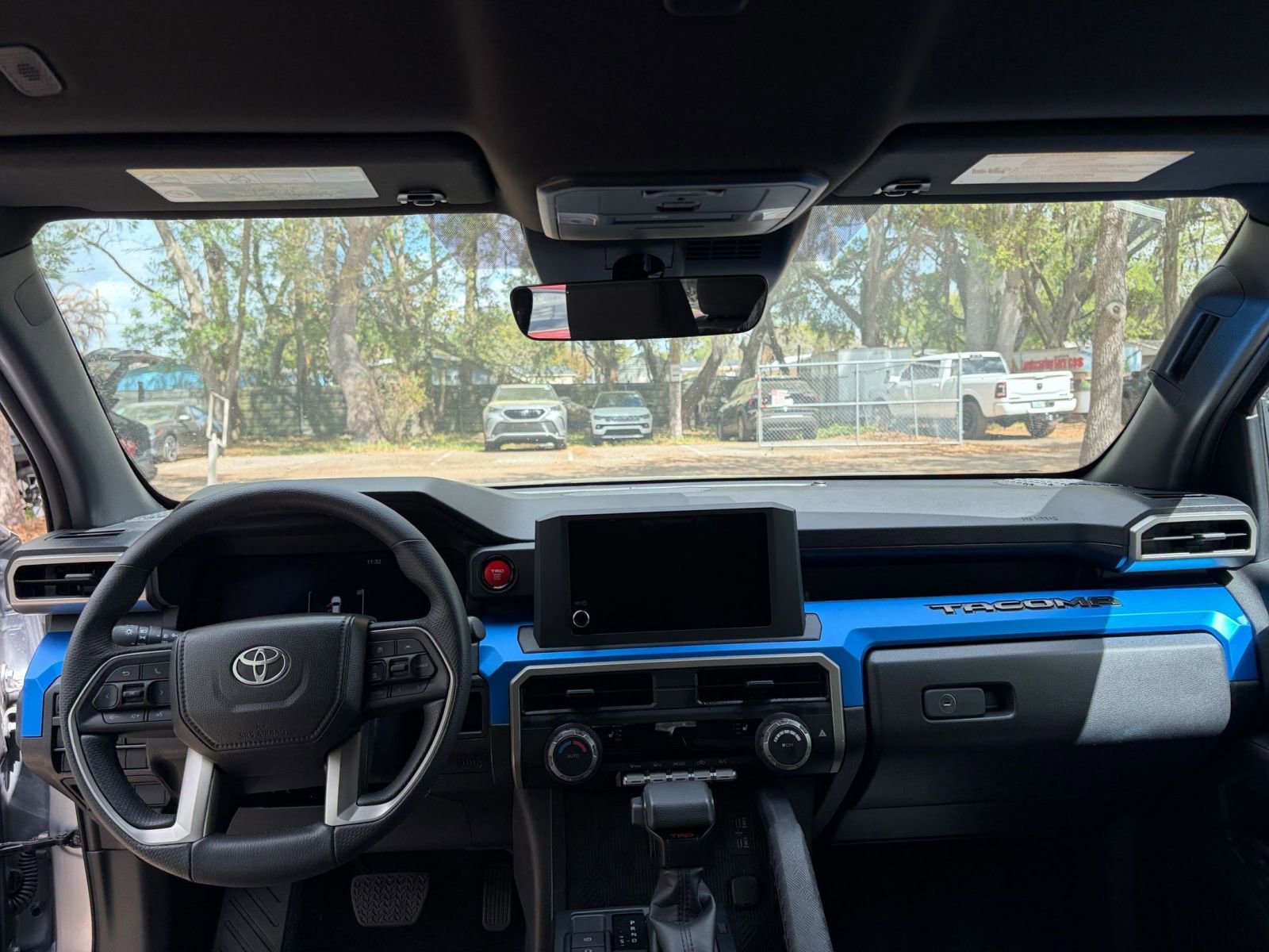 Used 2025 Toyota Tacoma TRD Off-Road image 30