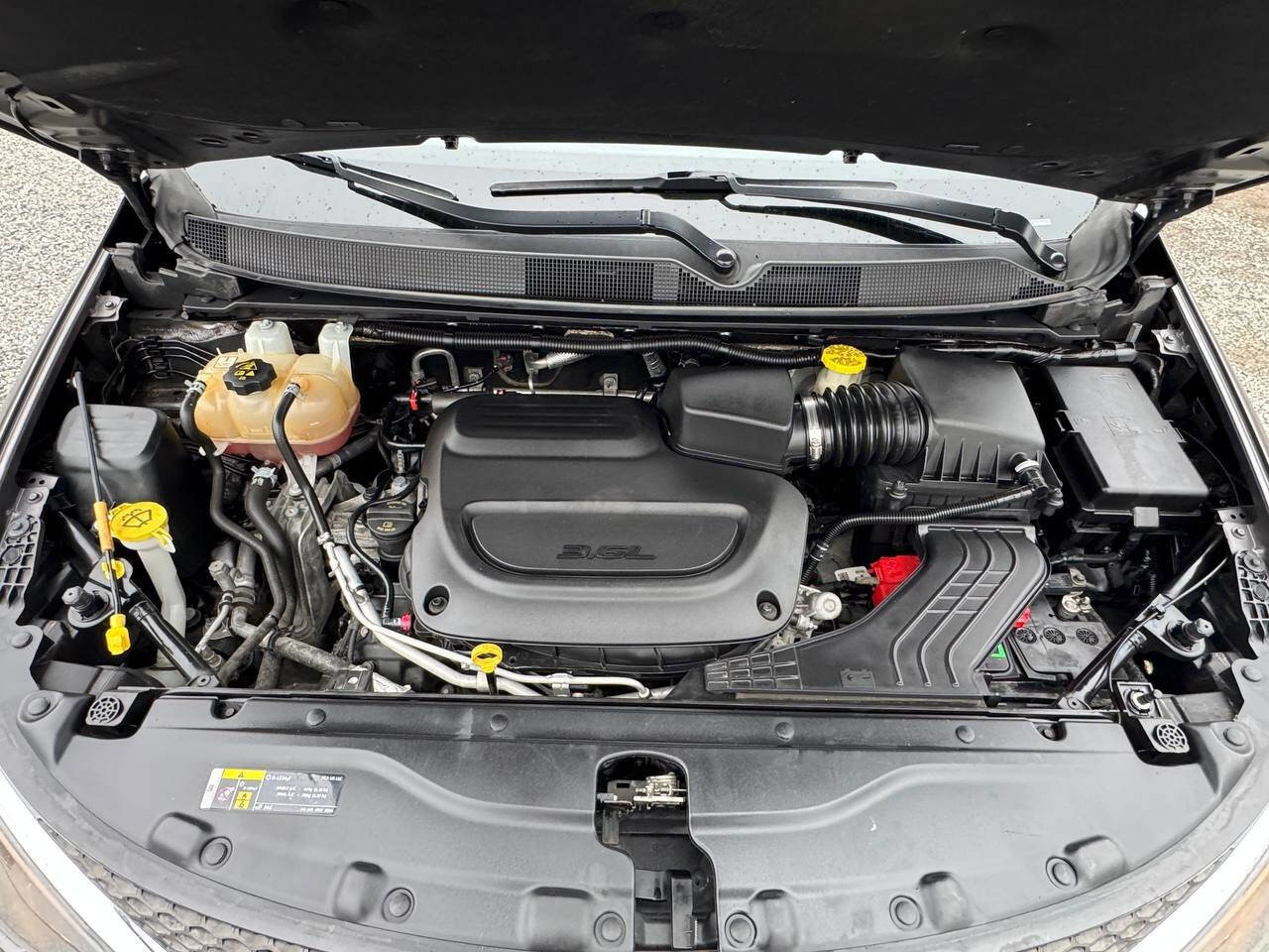 Used 2020 Chrysler Voyager Lxi image 26