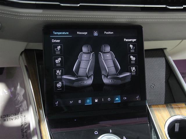 Certified 2025 Cadillac Escalade ESV Sport Platinum image 16