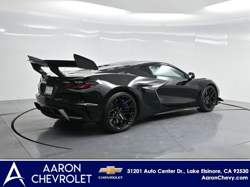 New 2026 Chevrolet Corvette ZR1 w/ ZR1 Carbon Fiber Aero Package image 32