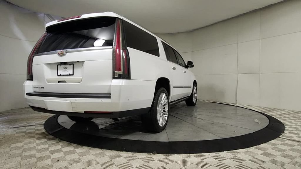 Used 2019 Cadillac Escalade ESV Platinum AWD/4WD image 8