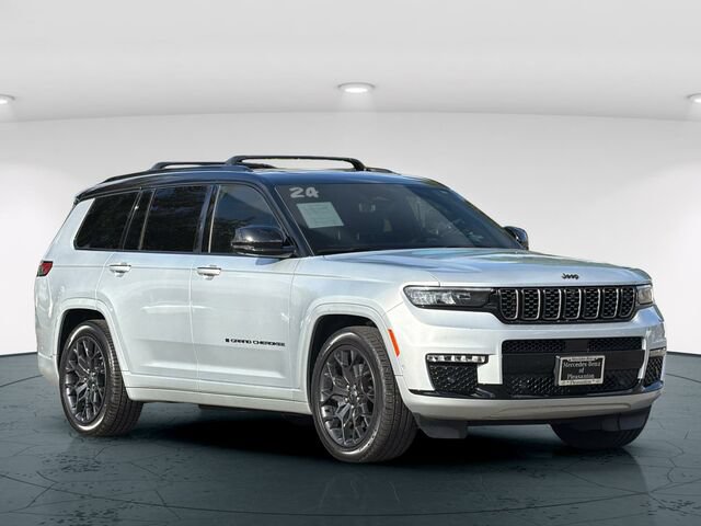 Used 2024 Jeep Grand Cherokee L Summit AWD/4WD image 9