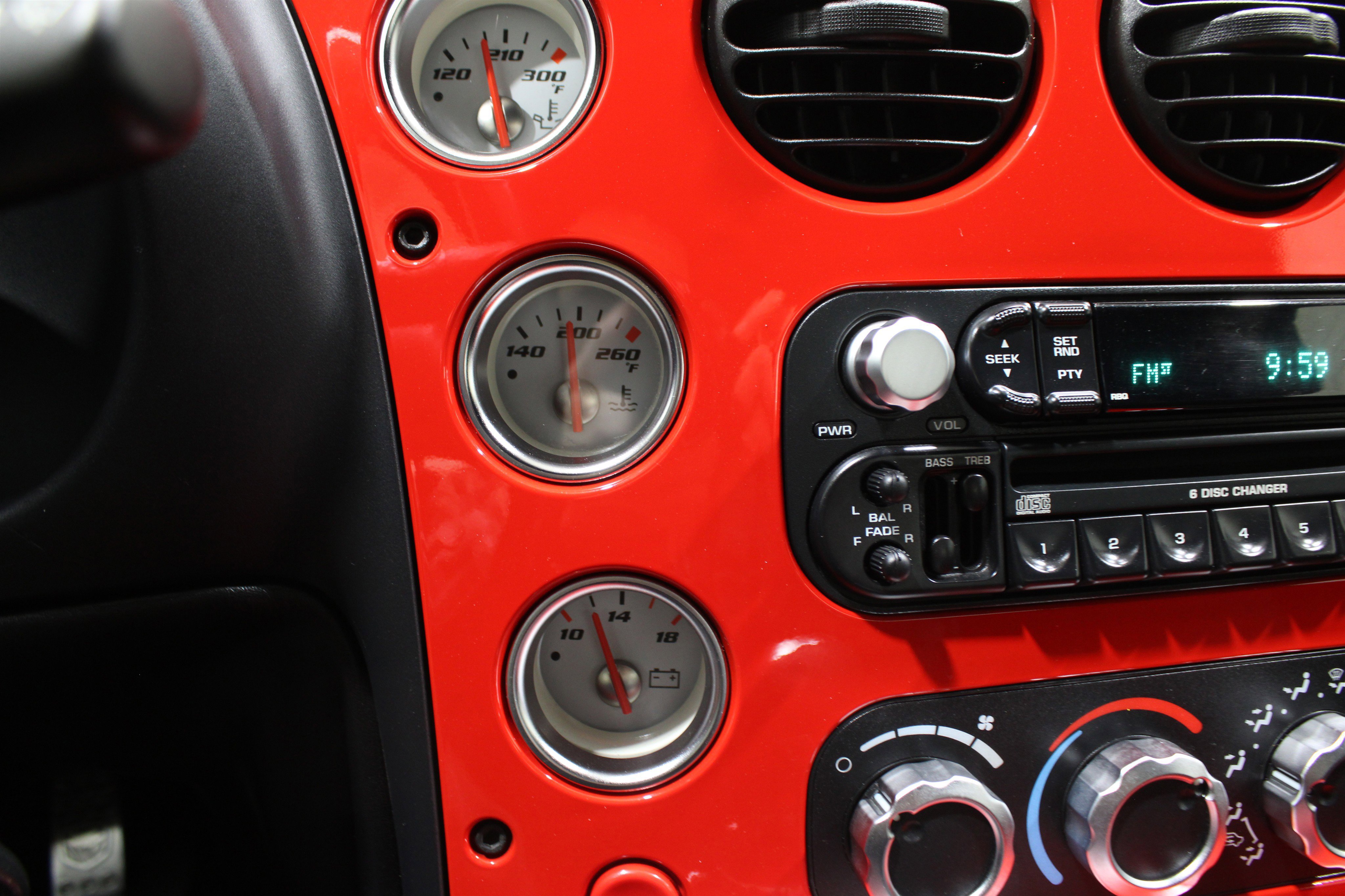 Used 2004 Dodge Viper SRT-10 RWD image 9