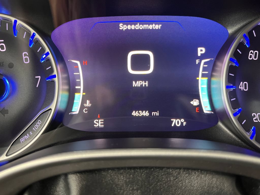 Used 2023 Chrysler Pacifica Touring-L AWD/4WD image 25