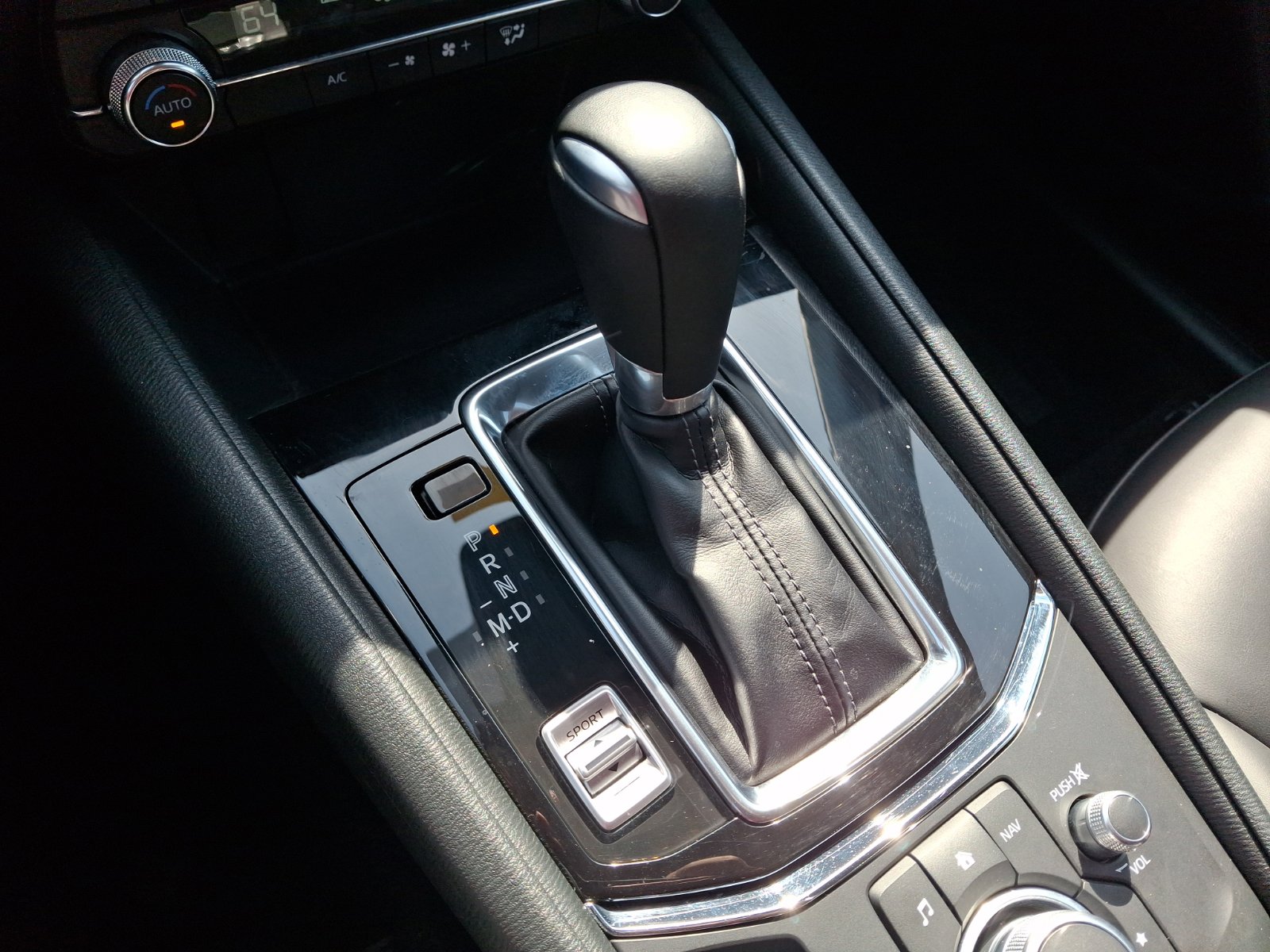 Used 2019 MAZDA CX-5 Touring image 15
