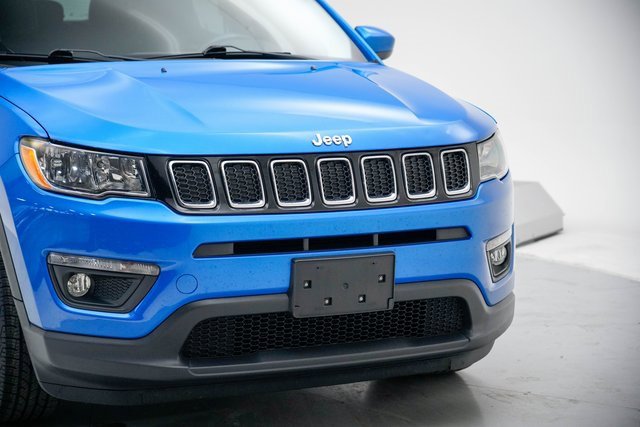 Used 2018 Jeep Compass Latitude image 9