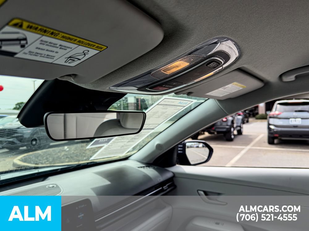 Used 2024 Hyundai Kona SEL image 18