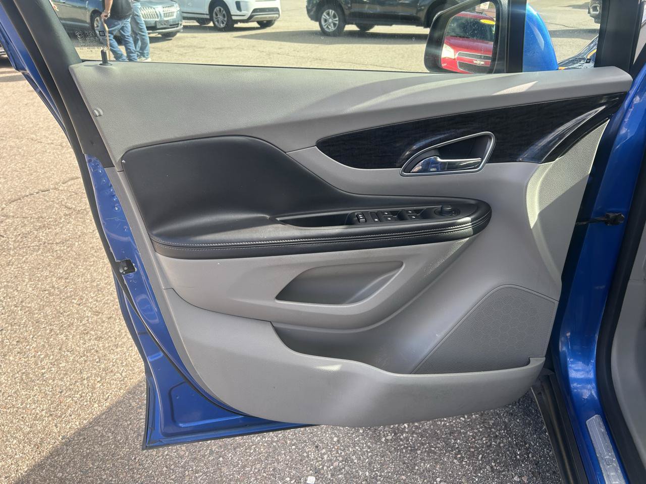 Used 2014 Buick Encore Convenience FWD image 14
