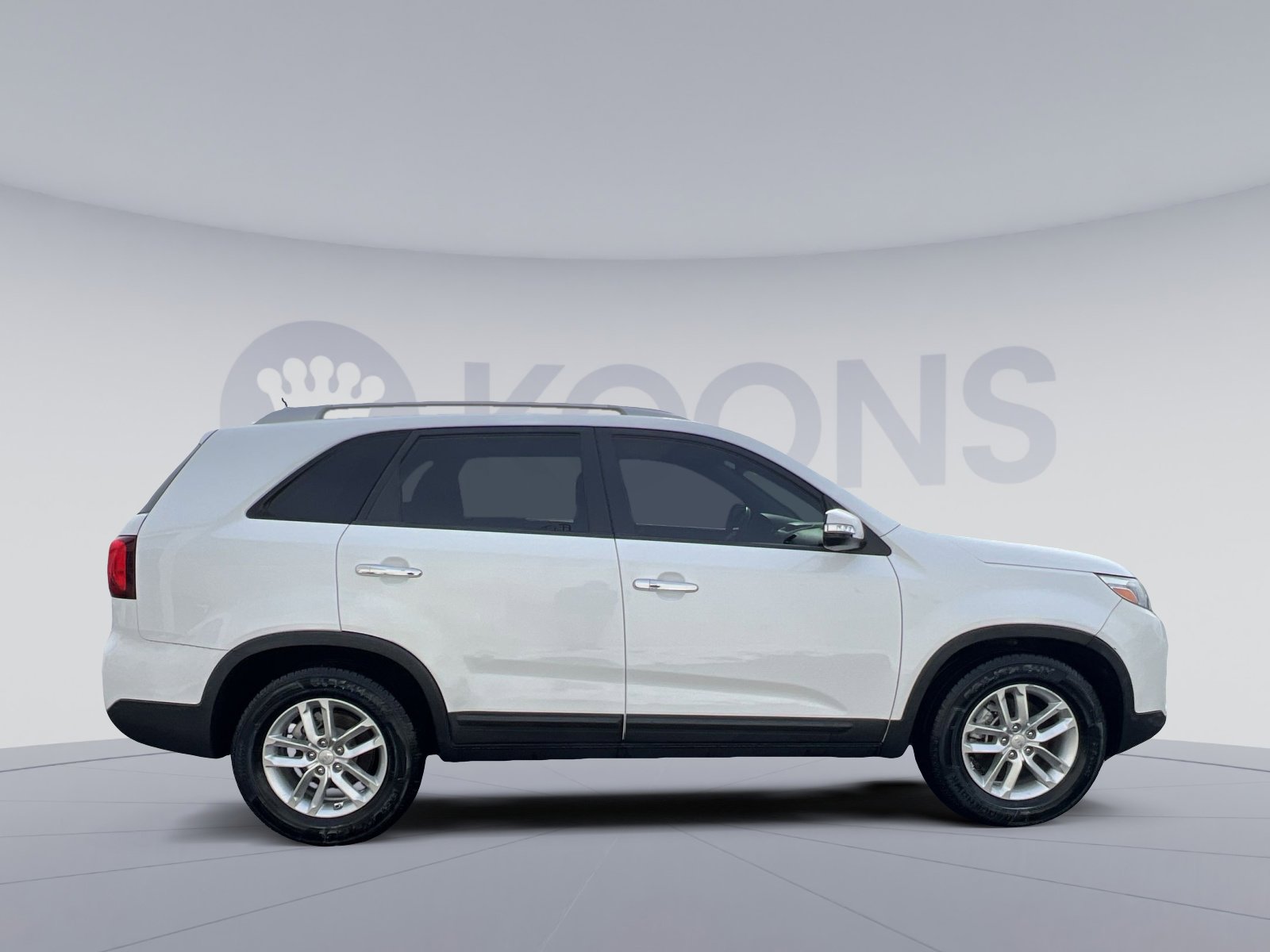 Used 2015 Kia Sorento LX image 8