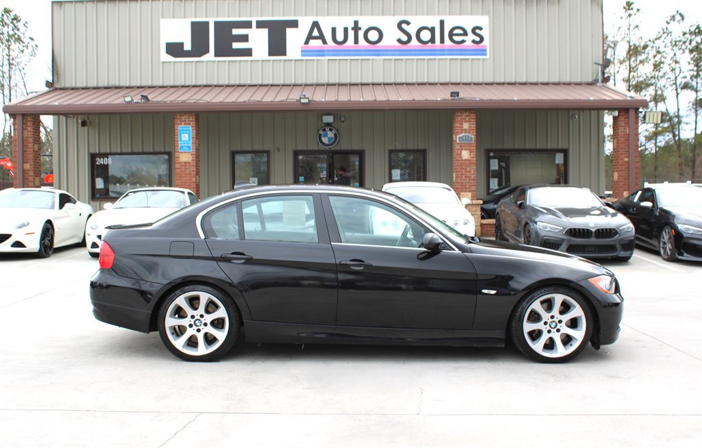 Used 2006 BMW 330i Sedan RWD image 8