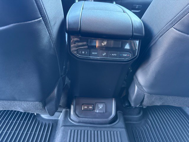 Used 2026 Toyota Highlander Limited AWD/4WD image 20