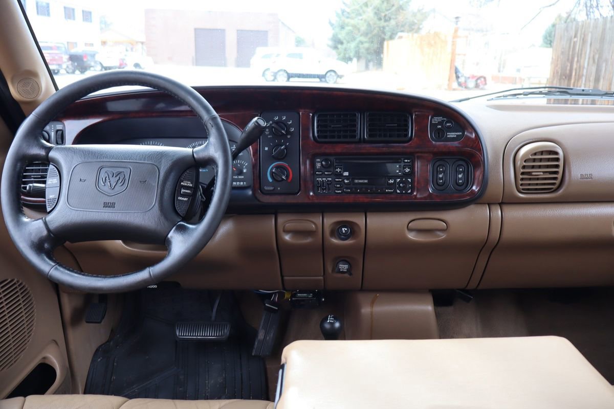 Used 2001 Dodge Ram 2500 Truck ST image 16