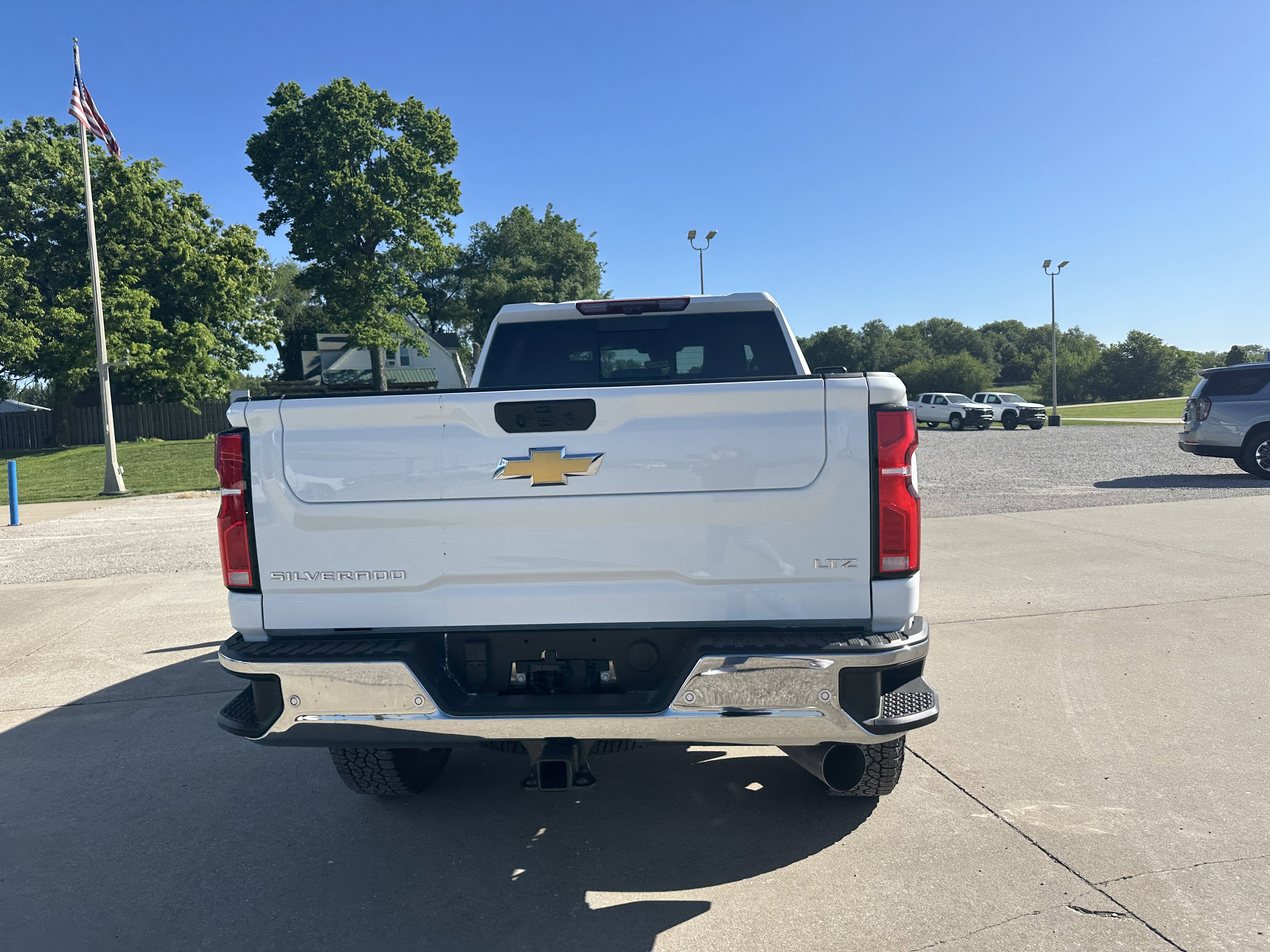 New 2026 Chevrolet Silverado 3500 LTZ w/ LTZ Convenience Package AWD/4WD image 6