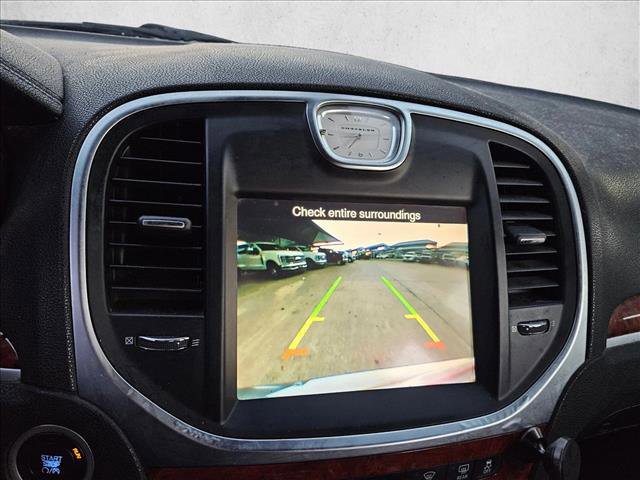 Used 2014 Chrysler 300 image 16