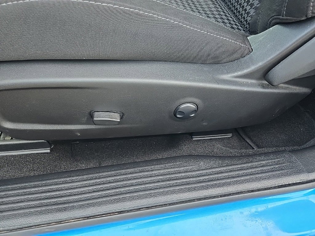 Used 2023 Dodge Challenger SXT w/ Cold Weather Group image 38