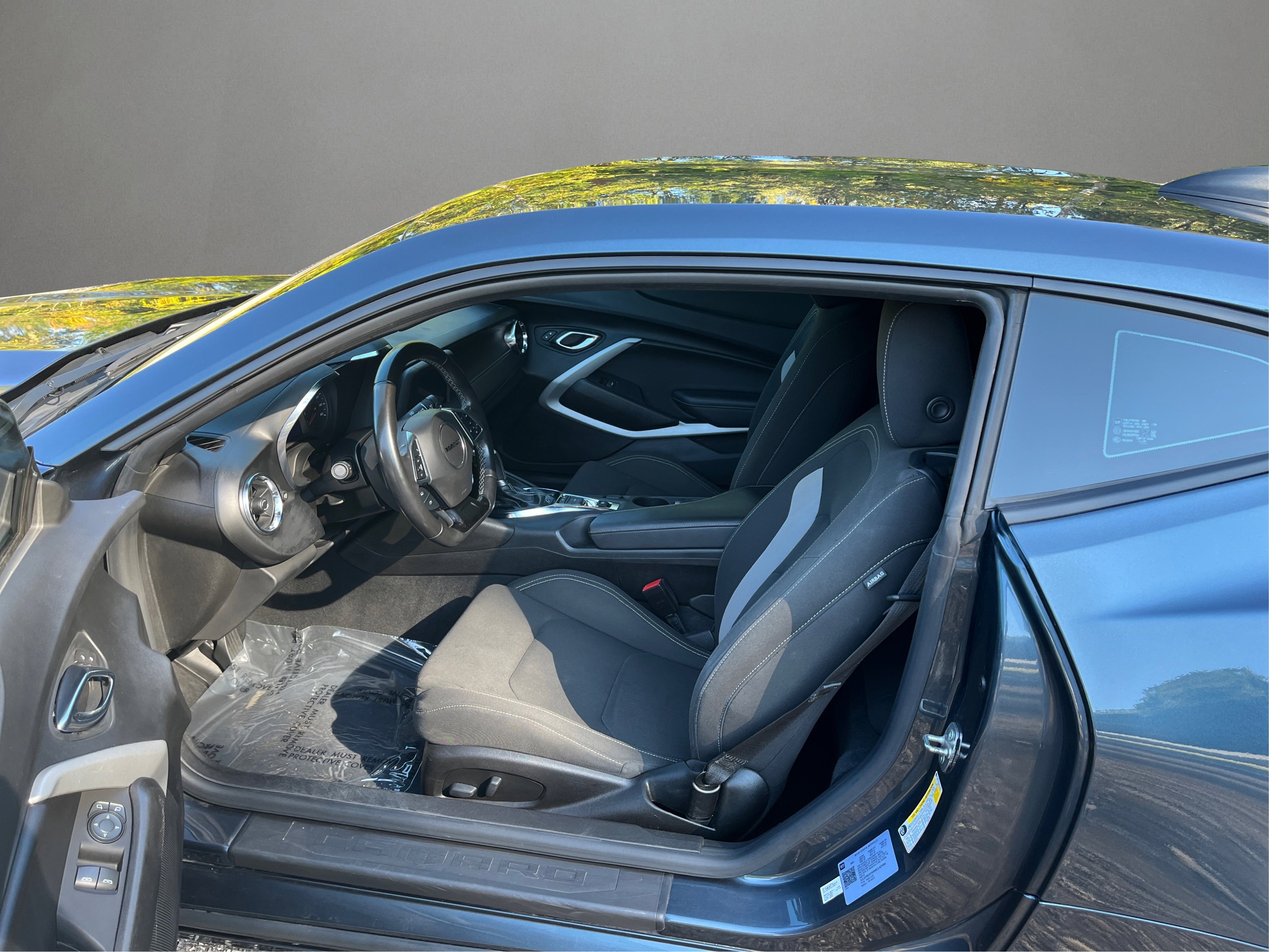 Used 2021 Chevrolet Camaro LT image 10