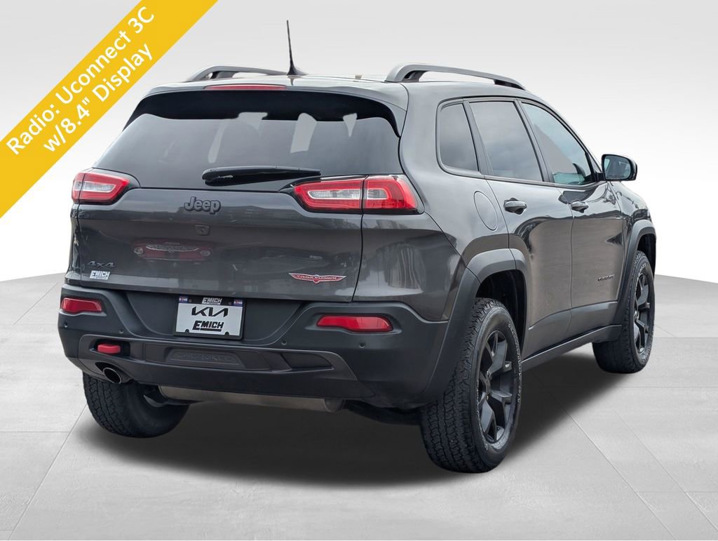 Used 2018 Jeep Cherokee Trailhawk w/ Cold Weather Group AWD/4WD image 5