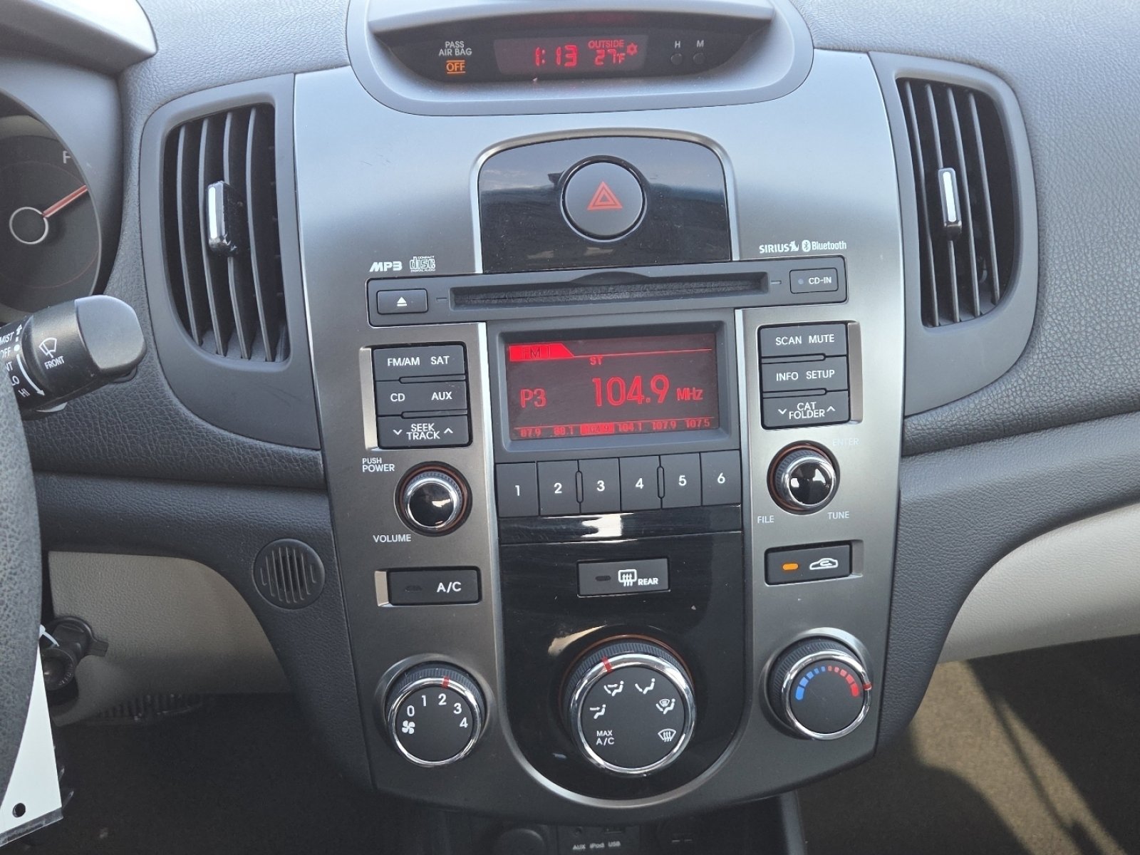 Used 2013 Kia Forte EX image 24