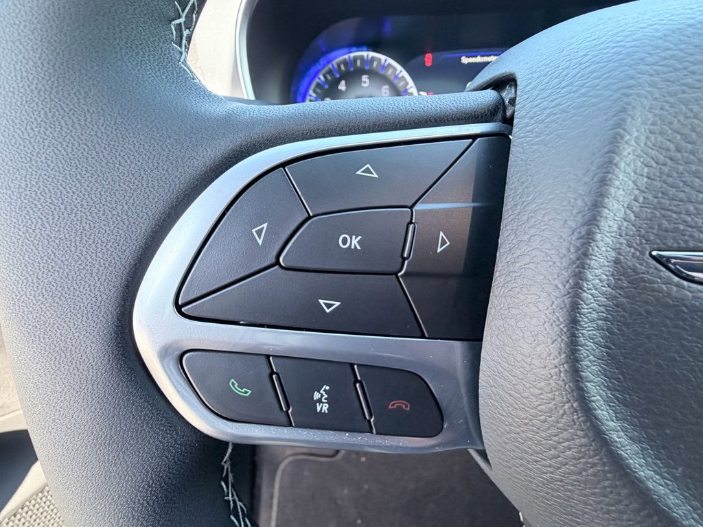 New 2026 Chrysler Pacifica Limited image 13