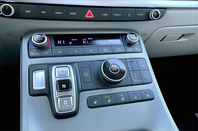 Used 2025 Hyundai Palisade Limited image 16