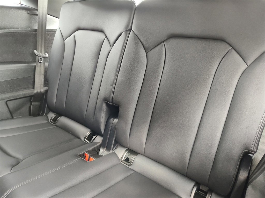 Certified 2025 Audi Q7 2.0T Premium image 35