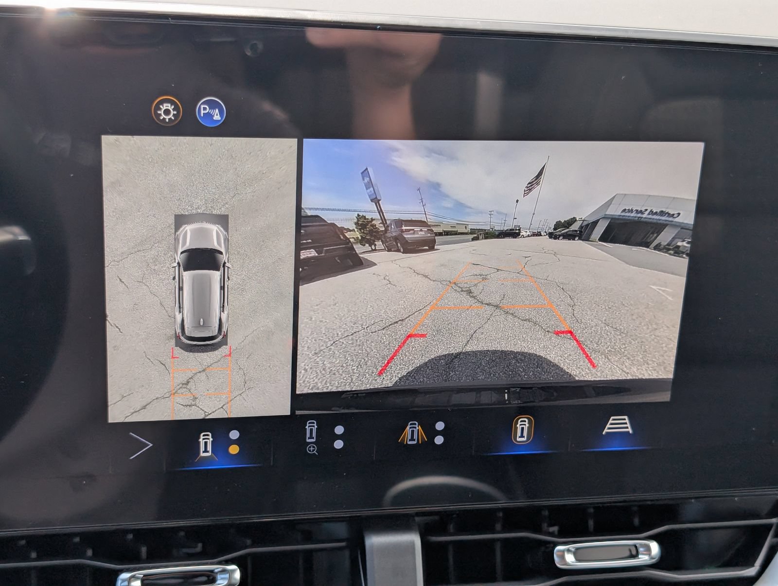 New 2026 Chevrolet Equinox LT w/ Safety and Technology Package AWD/4WD image 24