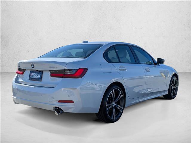 Used 2023 BMW 330i xDrive 330i xDrive w/ Driving Assistance Package image 5