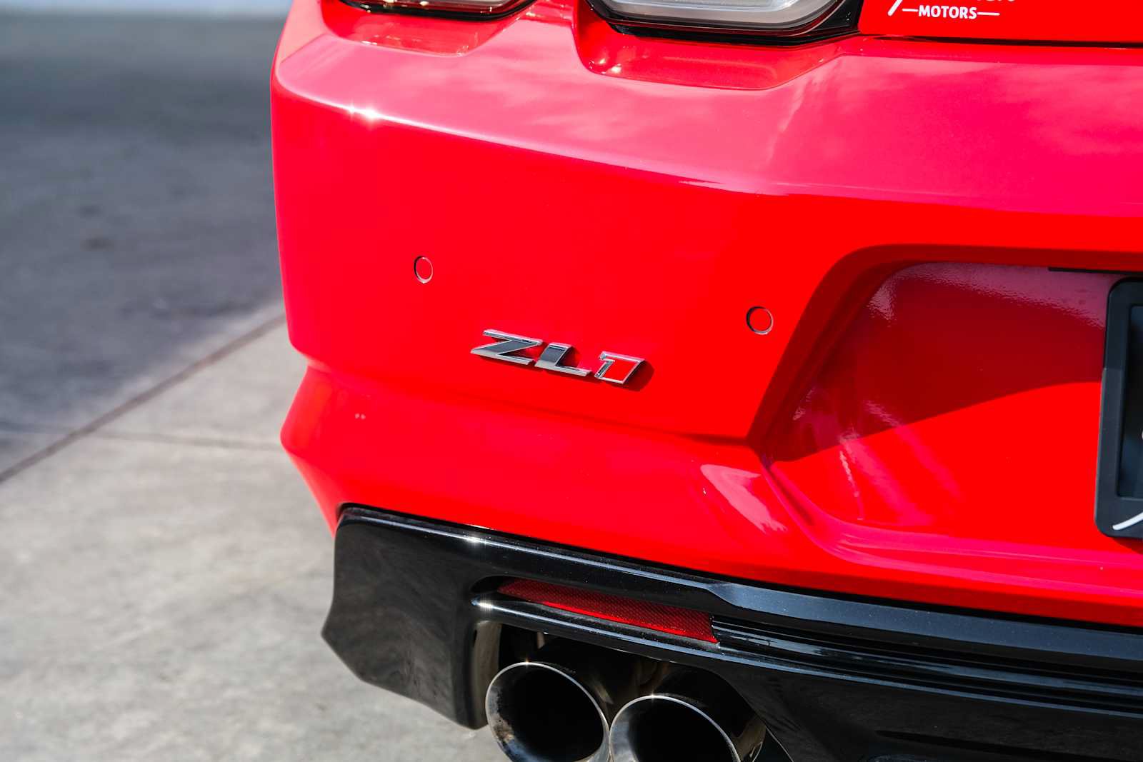 Used 2019 Chevrolet Camaro ZL1 RWD image 17