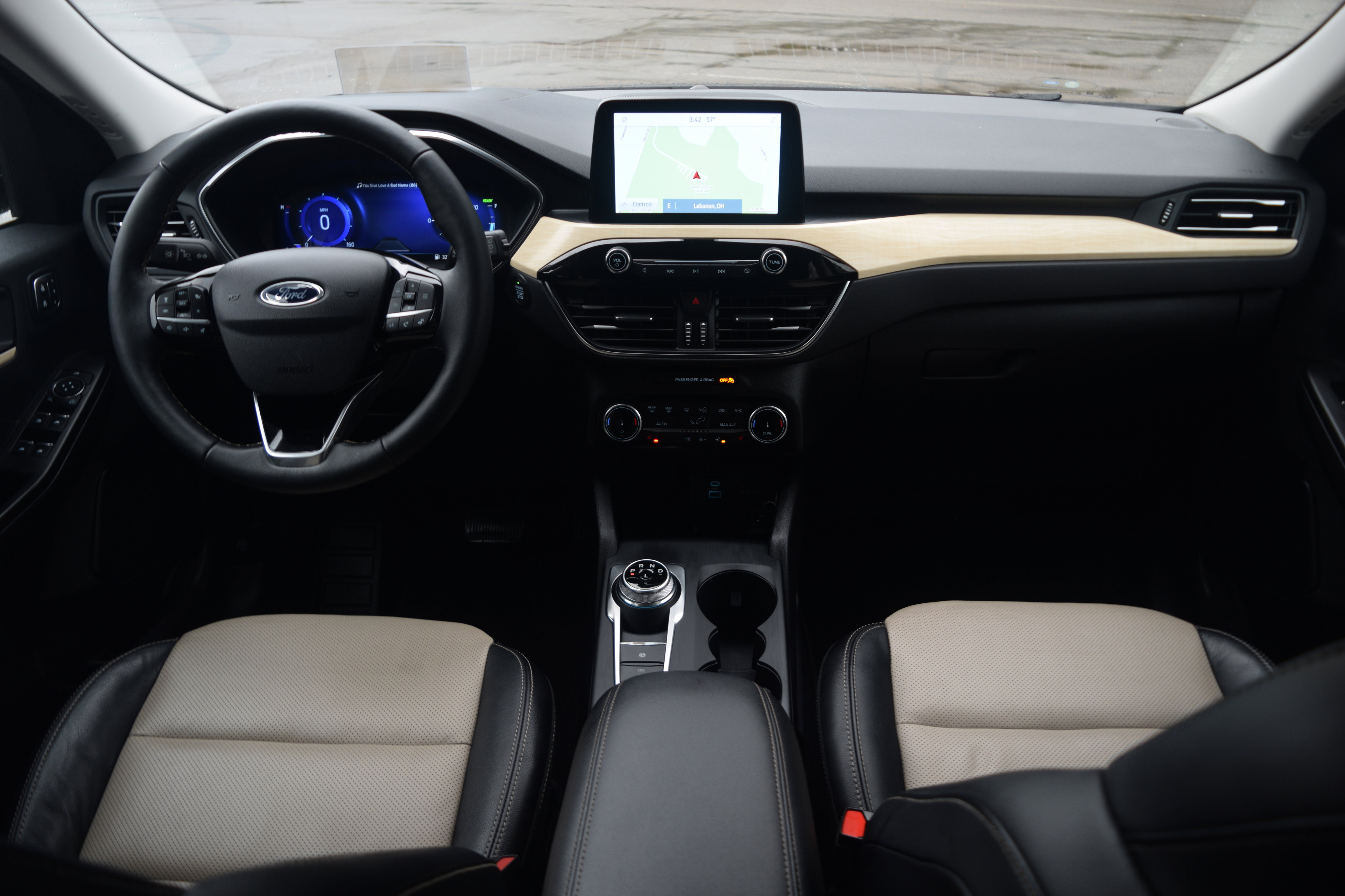 Used 2022 Ford Escape Titanium w/ Titanium Elite Package image 9