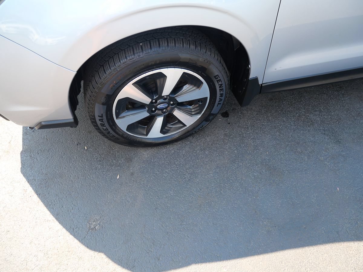 Used 2017 Subaru Forester 2.5i w/ Alloy Wheel Package AWD/4WD image 35