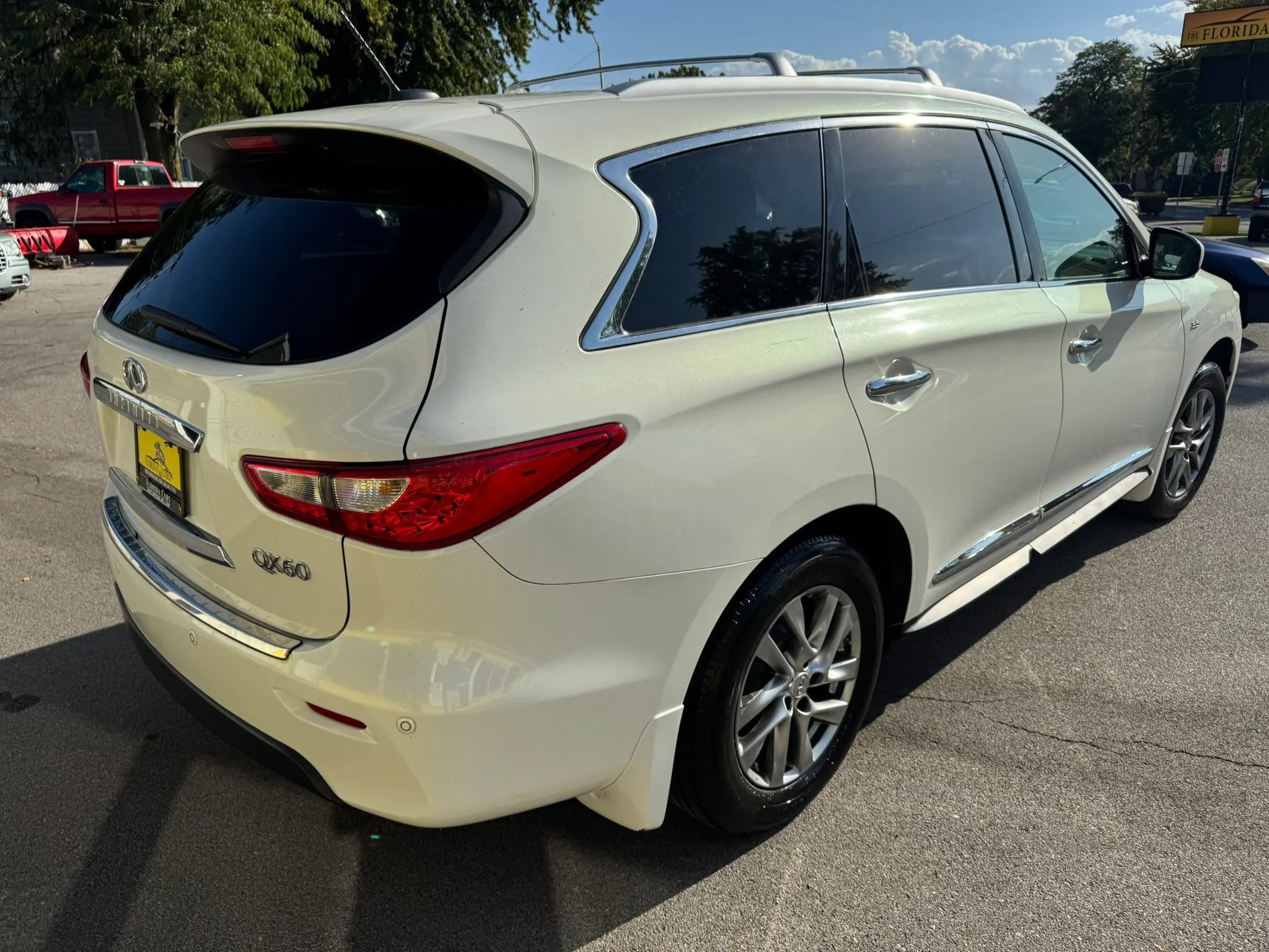 Used 2014 INFINITI QX60 Luxe w/ Premium Plus Package AWD/4WD image 8