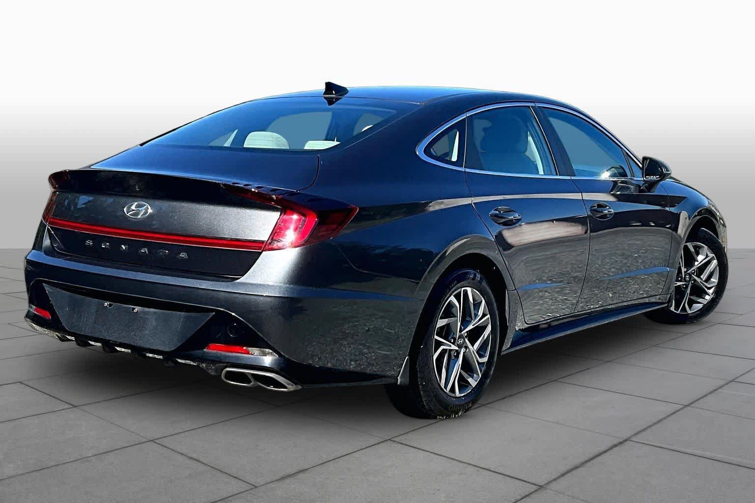 Used 2023 Hyundai Sonata SEL FWD image 13