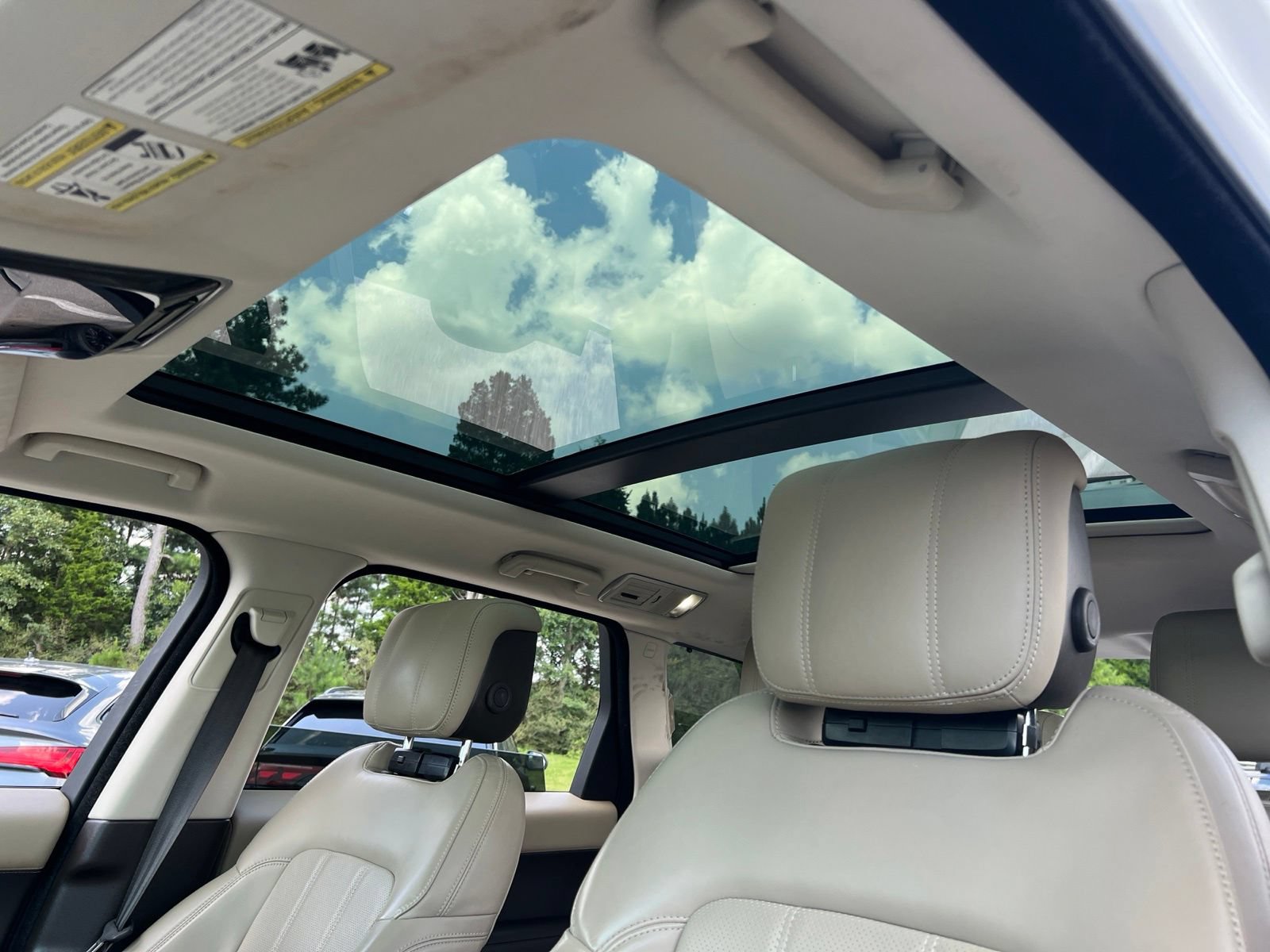 Used 2018 Land Rover Range Rover Sport HSE AWD/4WD image 31
