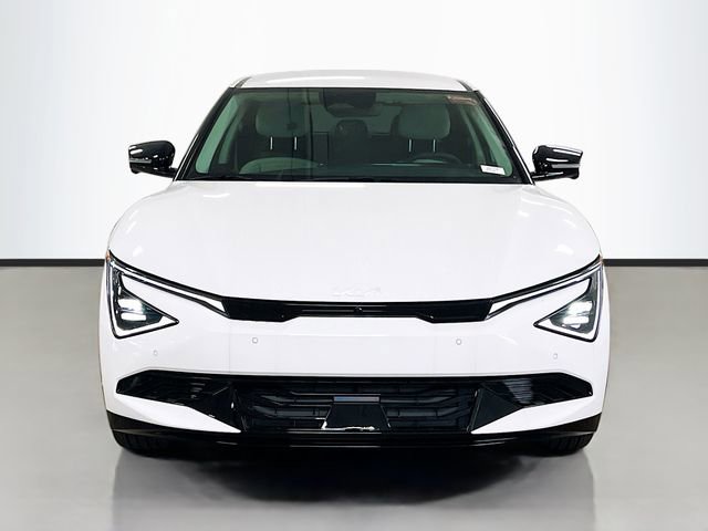 New 2025 Kia EV6 Wind image 2