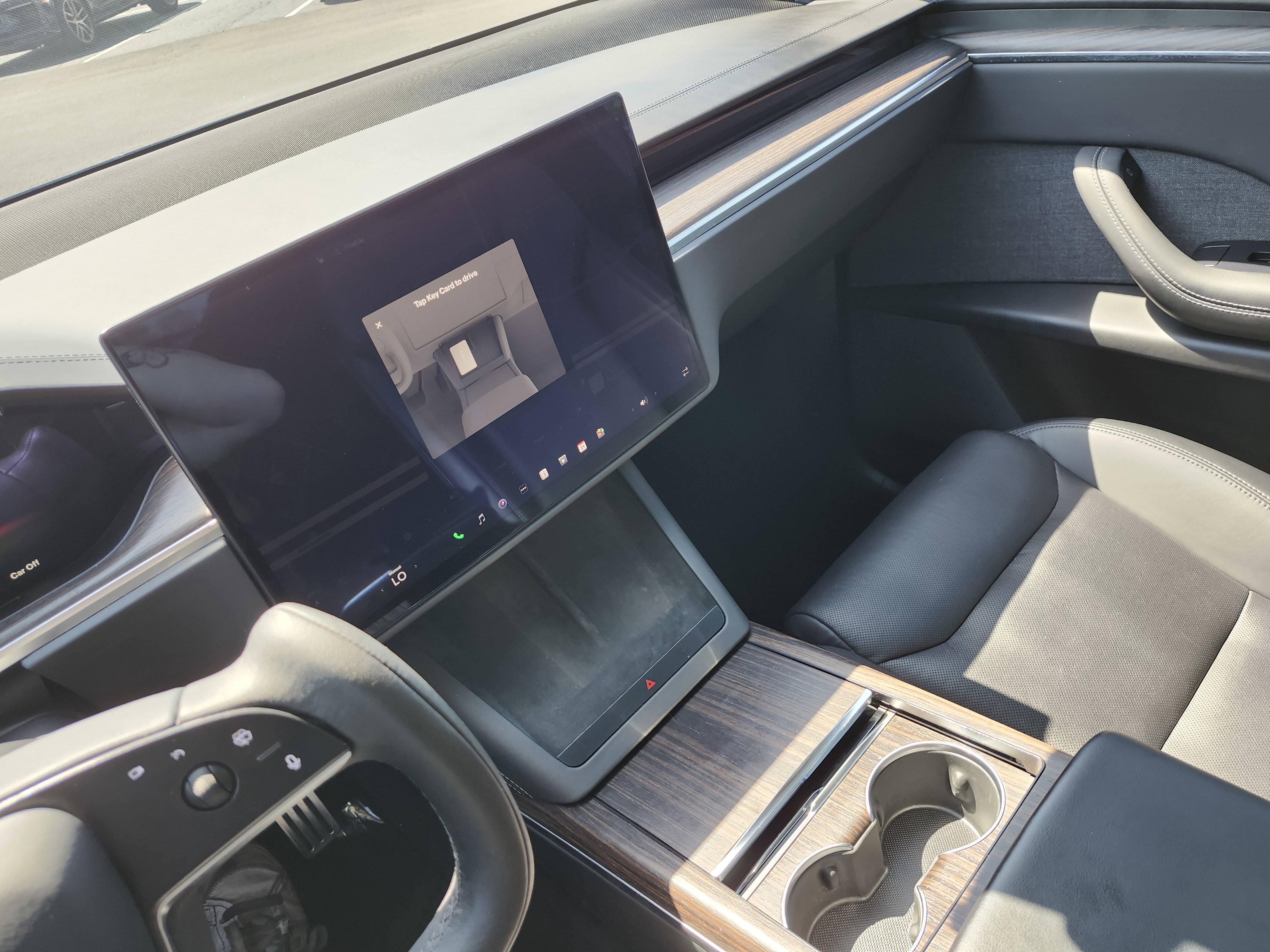 Used 2023 Tesla Model X image 31