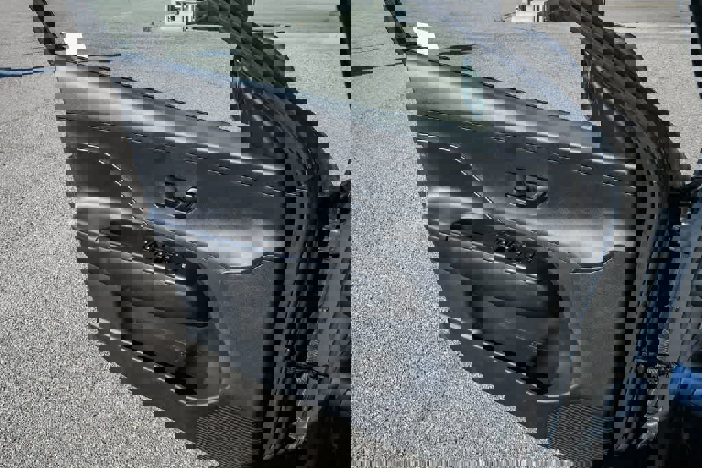 Used 2024 Hyundai Kona SEL FWD image 25