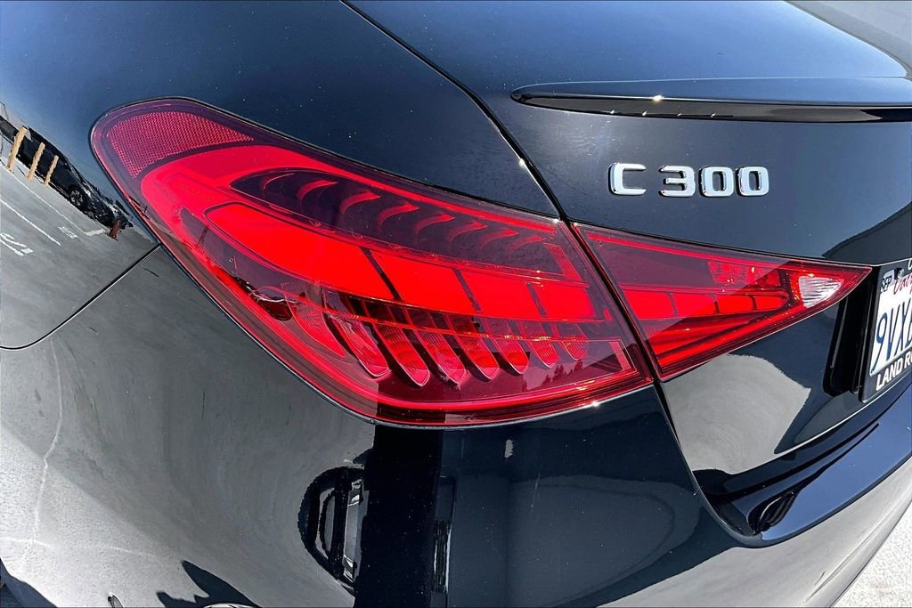 Used 2025 Mercedes-Benz C 300 Sedan image 21