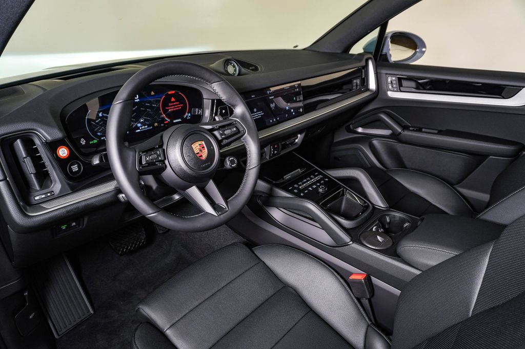 New 2026 Porsche Cayenne AWD/4WD image 4