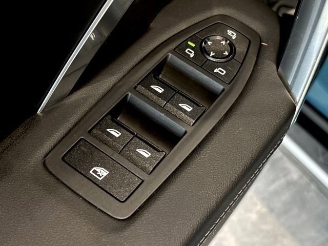 Used 2024 BMW X1 xDrive28i AWD/4WD image 24