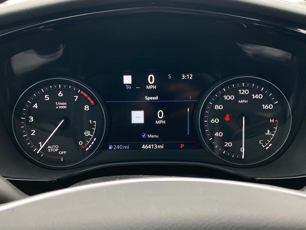 Used 2023 Cadillac XT5 Premium Luxury w/ Technology Package FWD image 17