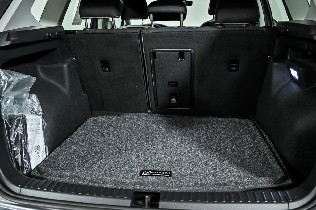 Used 2025 Volkswagen Taos S AWD/4WD image 9