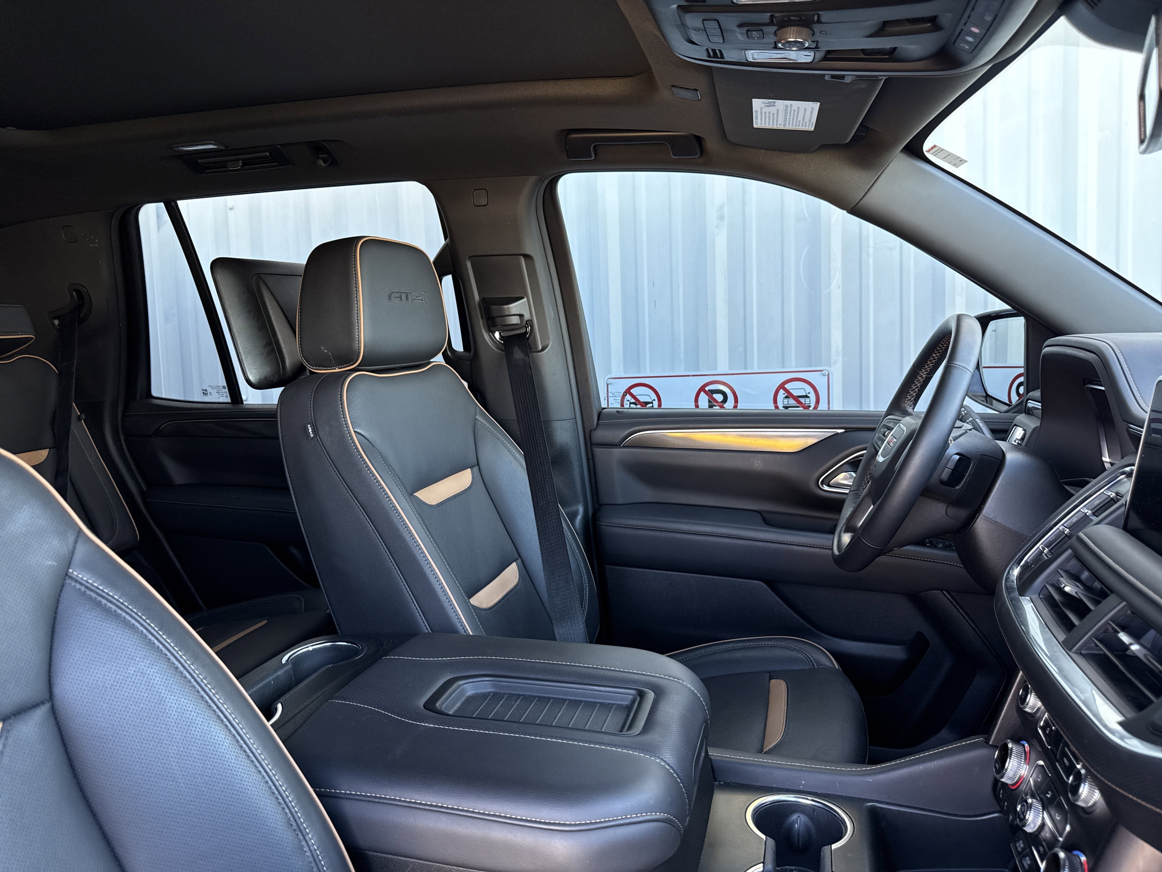 Used 2024 GMC Yukon AT4 w/ AT4 Premium Plus Package image 41