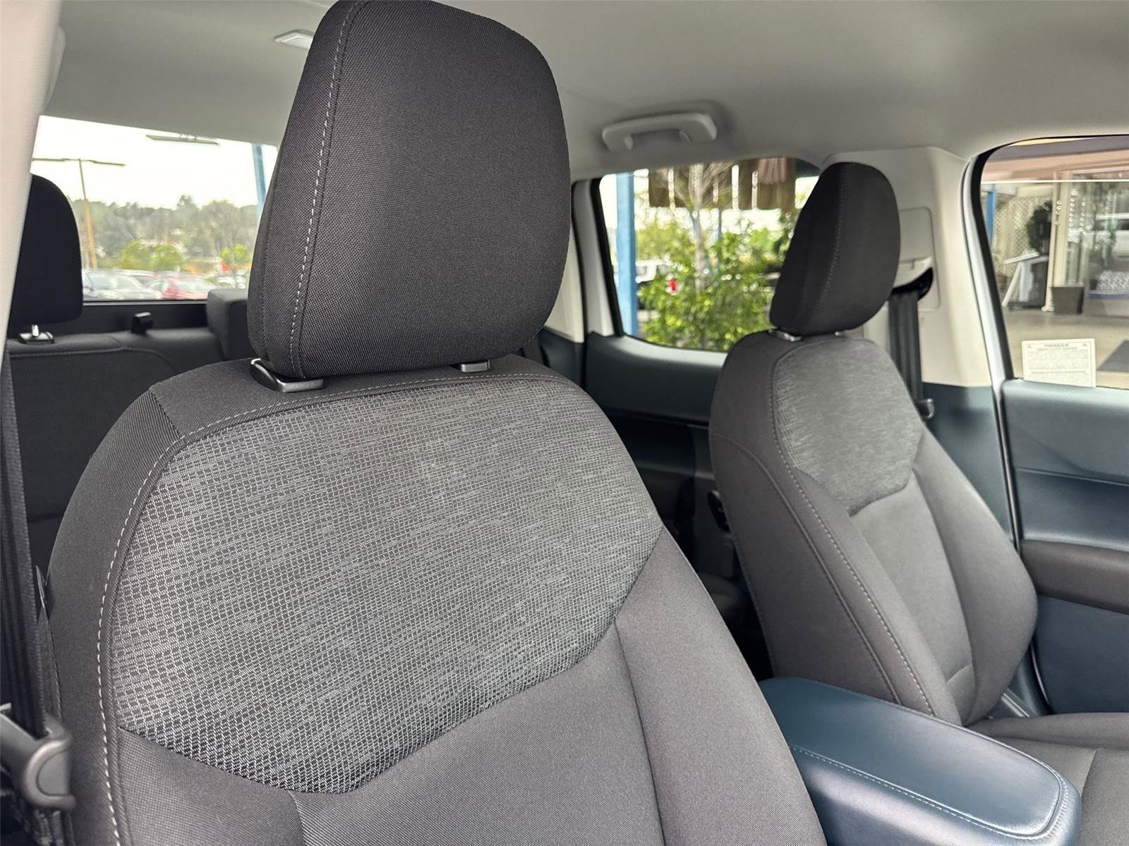 Used 2025 Ford Maverick XL image 14