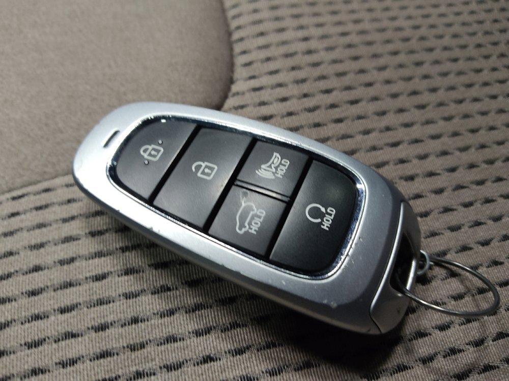 Used 2023 Hyundai Santa Fe SEL FWD image 32